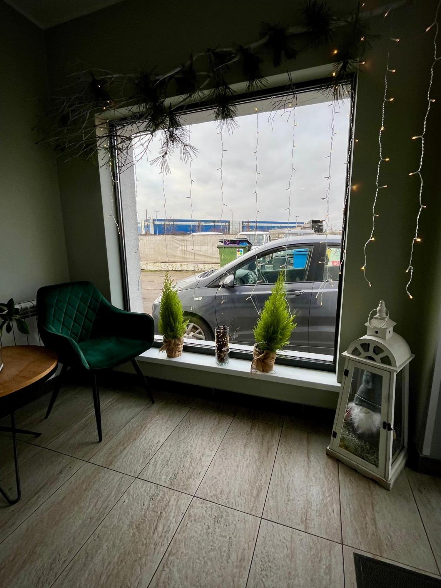 Hostel Azymut Wrzesnia Bagian luar foto